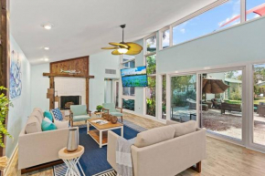 2 King Suites~Private Pool+Hot Tub~2mi from beach